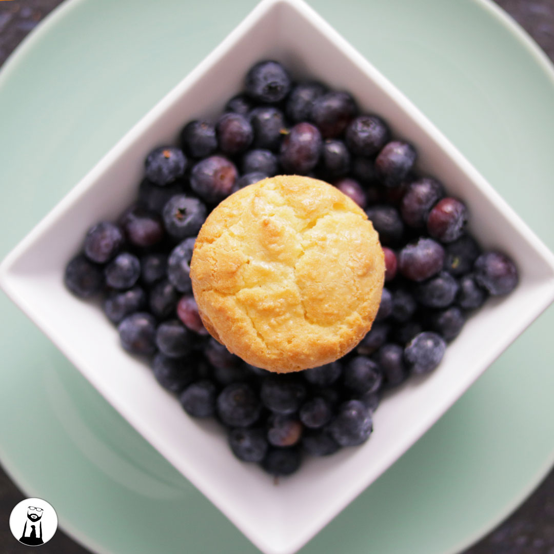 Read more about the article Blueberry Lemon Muffins, Keto & Low-Carb