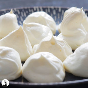 Read more about the article Meringue Cookies